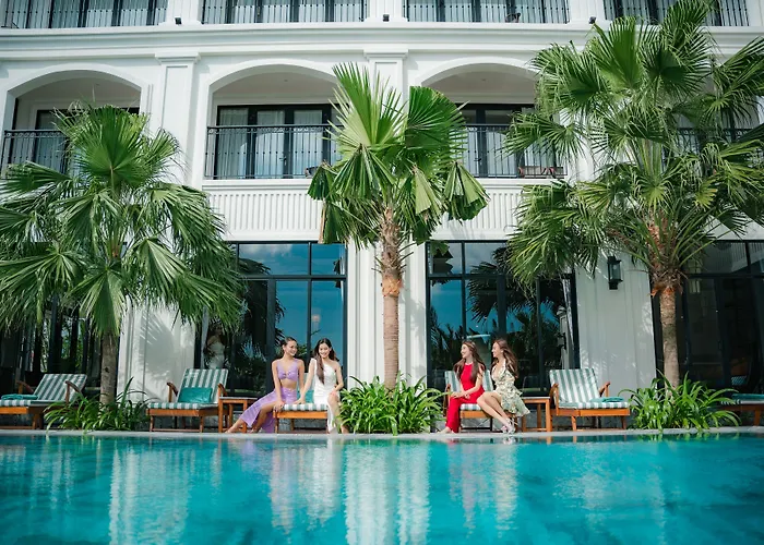 Shining Riverside Hoi An Boutique & Spa